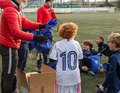 Le Père Noël ravit les enfants de l'Ecole de foot