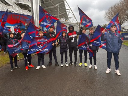 Les jeunes de l'Académie sur une pelouse de Ligue 1