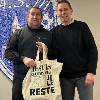 REMISE DES EQUIPEMENTS POUR NOS ARBITRES